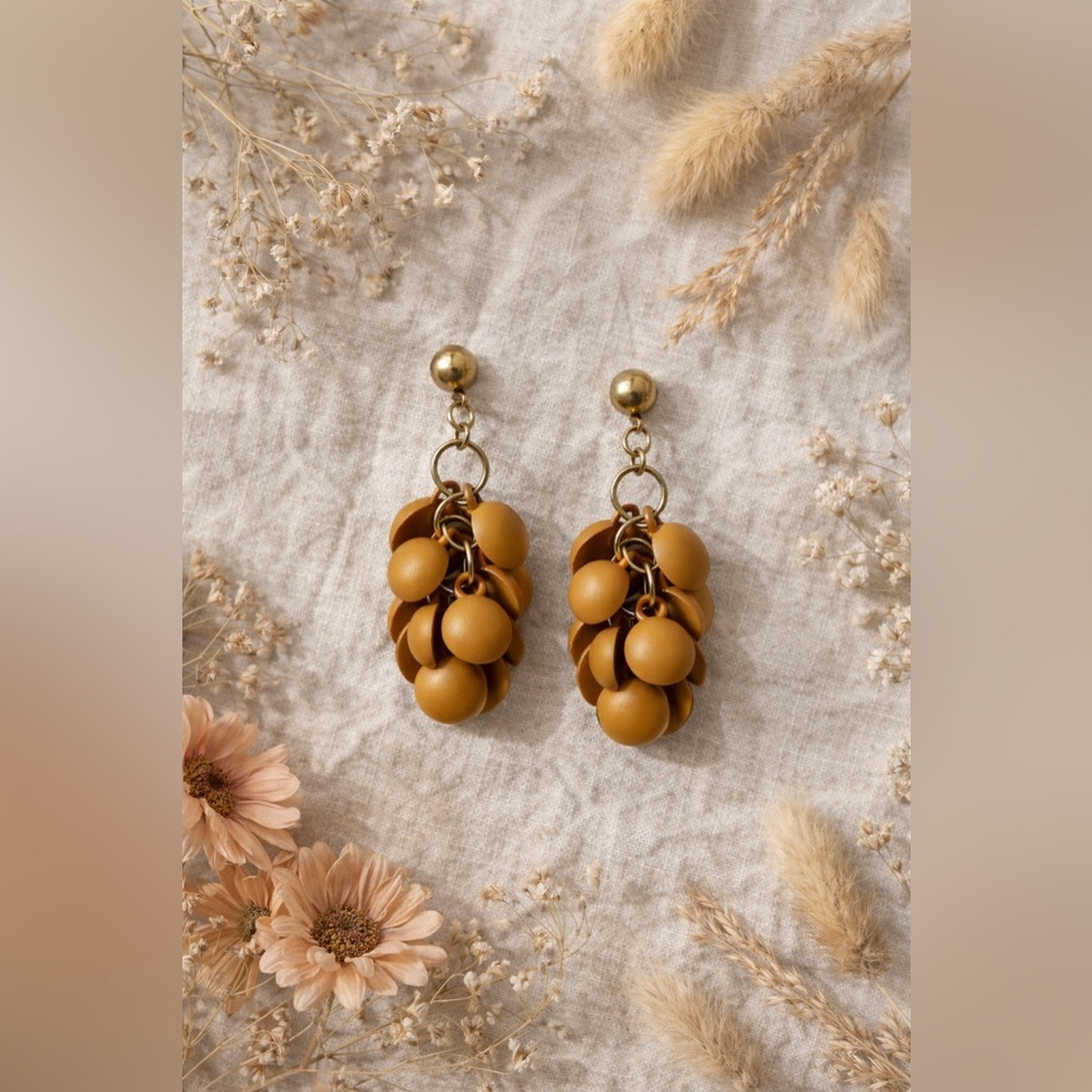 🤎Mustard Boho Cluster Drop Earrings | Vintage Style Statement🤎 - Picture 2 of 3